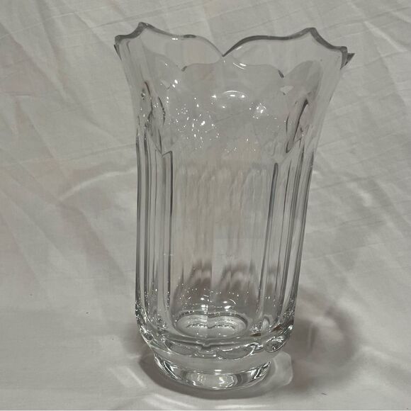 Vintage Cartier Tulip Vase from 1970's 8.5 inch x 6.5 inches - Picture 5 of 10